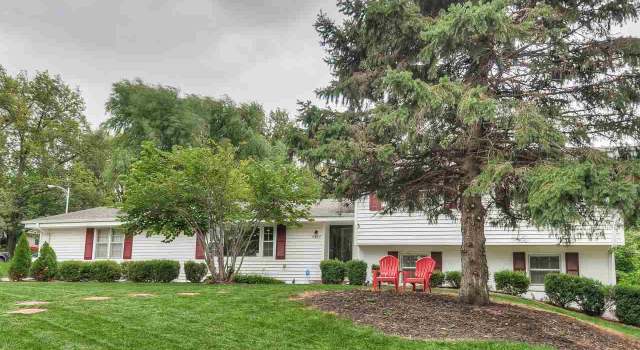 Photo of 8607 Douglas St, Omaha, NE 68114