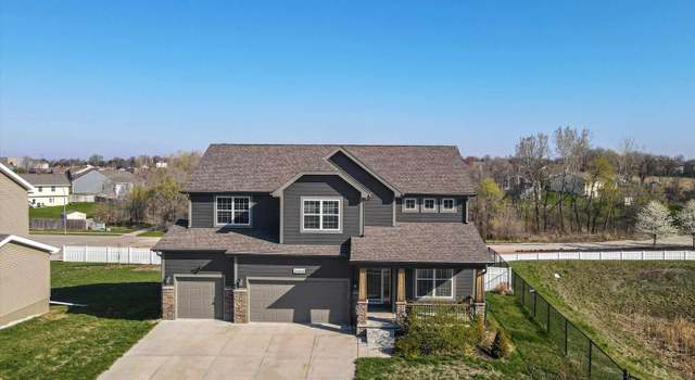Photo of 21010 Castlerock Ln, Gretna, NE 68028