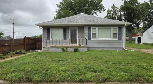 Photo of 1401 G St, Fairbury, NE 68352