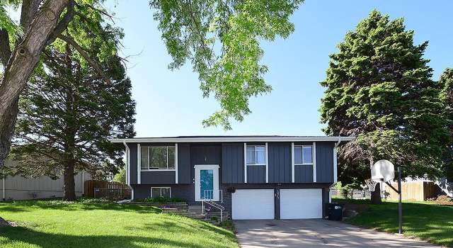 Photo of 10315 P St, Omaha, NE 68127