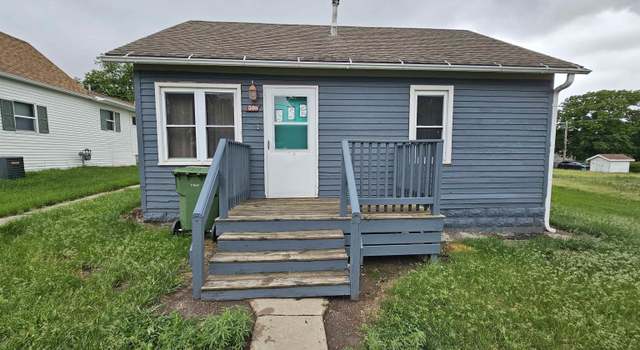 Photo of 508 E Elm St, Sutton, NE 68979