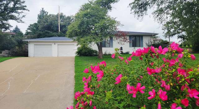 Photo of 9116 Murray Dr, Plattsmouth, NE 68048
