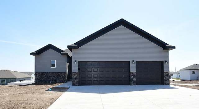 Photo of 5930 SW Sierra Madre Dr, Lincoln, NE 68523