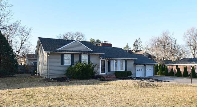 Photo of 9429 Chicago St, Omaha, NE 68114
