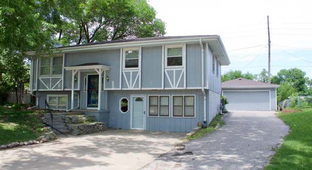 Photo of 9610 Corby St, Omaha, NE 68134