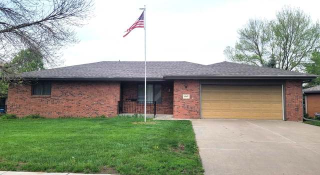 Photo of 1043 N 6th St, Seward, NE 68434