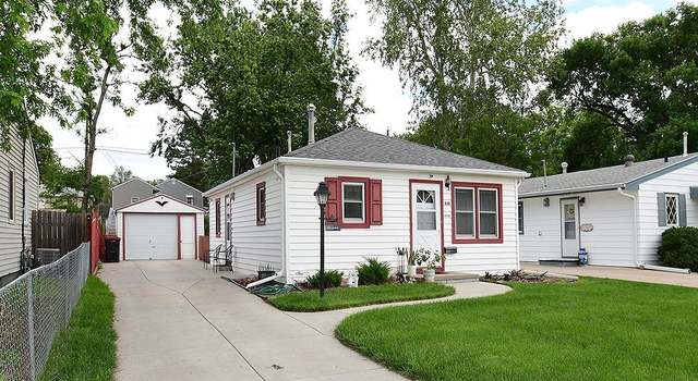 Photo of 930 Hartley St, Lincoln, NE 68521