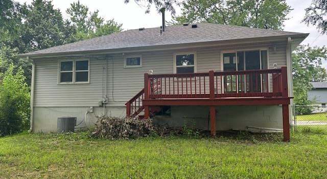 Photo of 5023 Terrace Dr, Omaha, NE 68134