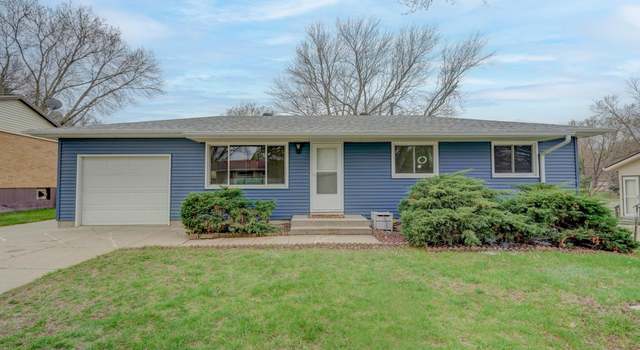 Photo of 8331 S Cherrywood Dr, Lincoln, NE 68510
