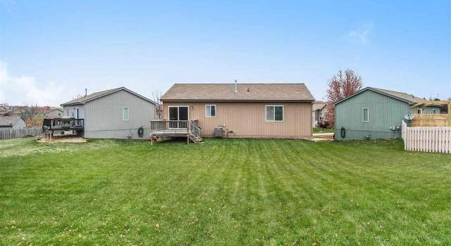 Photo of 16825 Grand Cir, Omaha, NE 68116