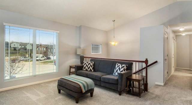 Photo of 16825 Grand Cir, Omaha, NE 68116