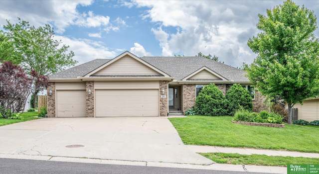 Photo of 1205 Deer Run Ln, Papillion, NE 68046