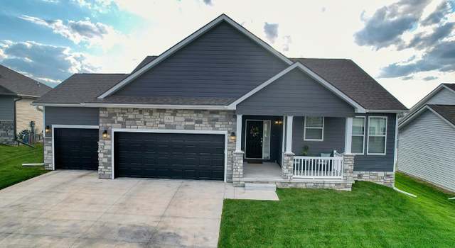 Photo of 1011 N 105 St, Lincoln, NE 68527
