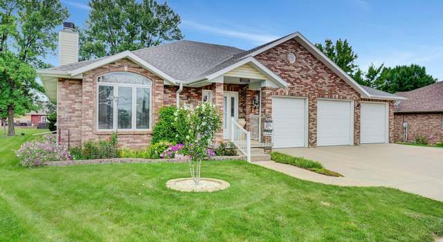 Photo of 109 Oak Cir W, Milford, NE 68405