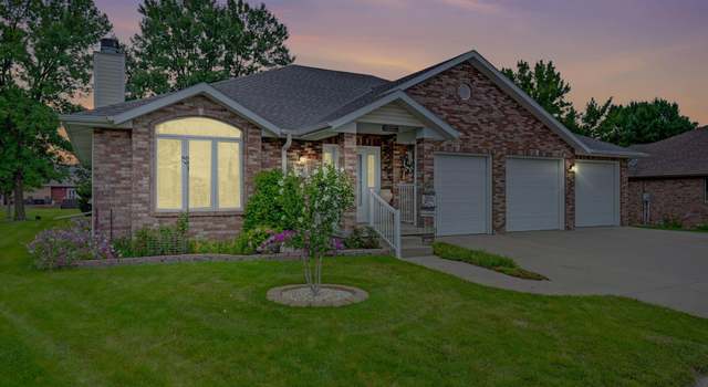 Photo of 109 Oak Cir W, Milford, NE 68405