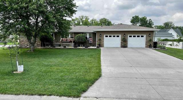 Photo of 838 W Grant St, West Point, NE 68788