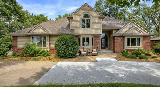 Photo of 285 Skyline Dr, Elkhorn, NE 68022