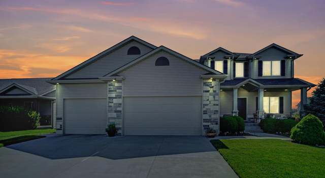 Photo of 8350 Emery Ln, Lincoln, NE 68516