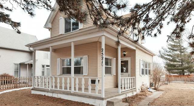 Photo of 2521 Hanscom Blvd, Omaha, NE 68105