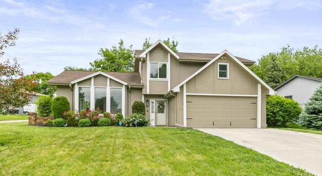 Photo of 305 S 151st St, Omaha, NE 68154