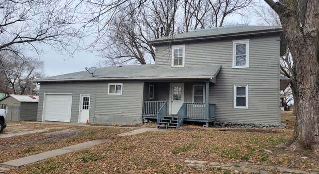 Photo of 644 12th St, Pawnee City, NE 68358