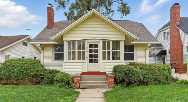 Photo of 5807 Mason St, Omaha, NE 68106