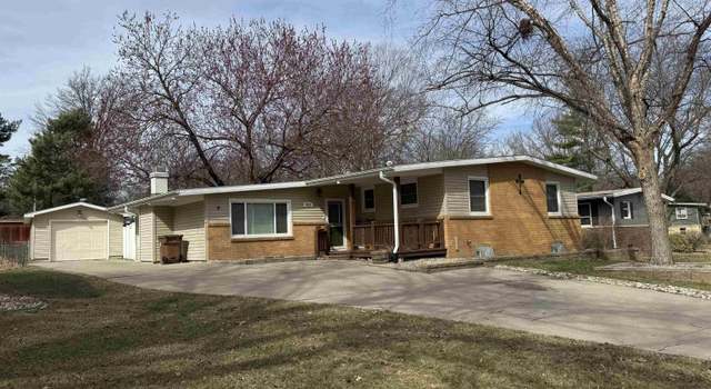 Photo of 6011 Meadowbrook Ln, Lincoln, NE 68510