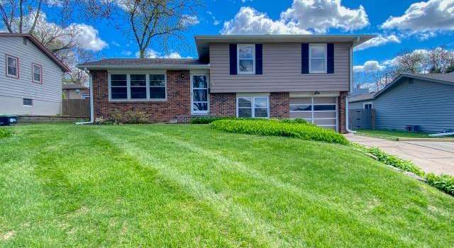 Photo of 12633 Holmes St, Omaha, NE 68137