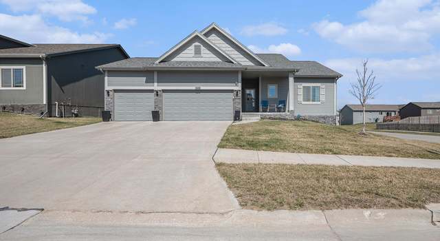 Photo of 16604 Weber St, Bennington, NE 68007