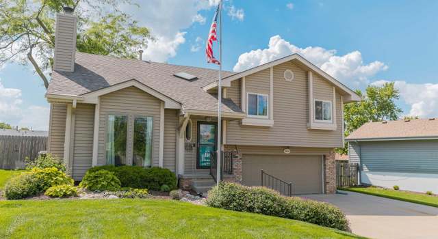 Photo of 2004 Ann Marie Ct, Papillion, NE 68046