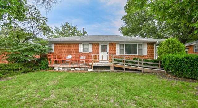 Photo of 5424 R St, Lincoln, NE 68504