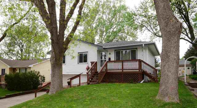 Photo of 7528 S 76 St, La Vista, NE 68128