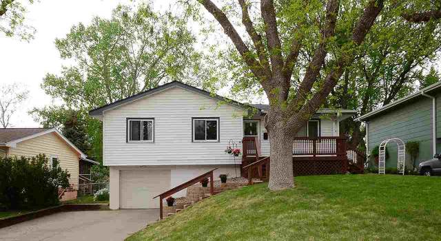 Photo of 7528 S 76 St, La Vista, NE 68128