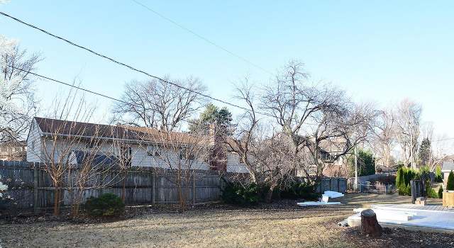 Photo of 9429 Chicago St, Omaha, NE 68114
