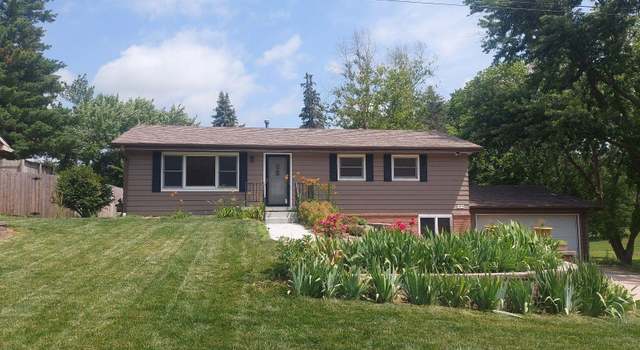 Photo of 1020 5th St, Friend, NE 68359