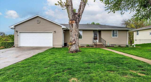 Photo of 101 Ehrig Ave, Treynor, IA 51575