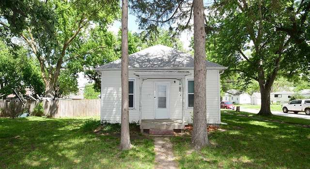 Photo of 806 Norman Ave, Crete, NE 68333