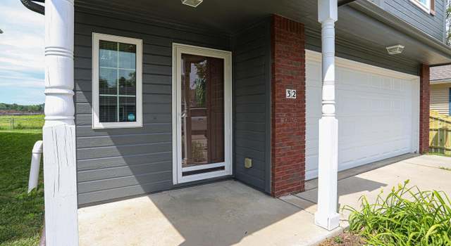 Photo of 32 Huron Cir, Council Bluffs, IA 51501
