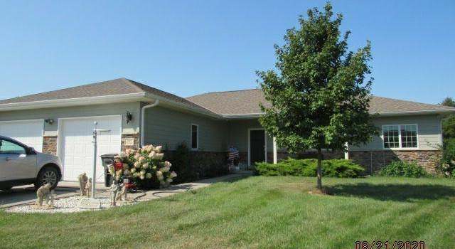 Photo of 527 Terra Oaks Dr, Nebraska City, NE 68410