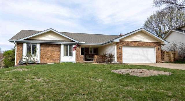 Photo of 15682 Leavenworth St, Omaha, NE 68118