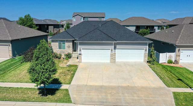 Photo of 1225 N 101st St, Lincoln, NE 68527