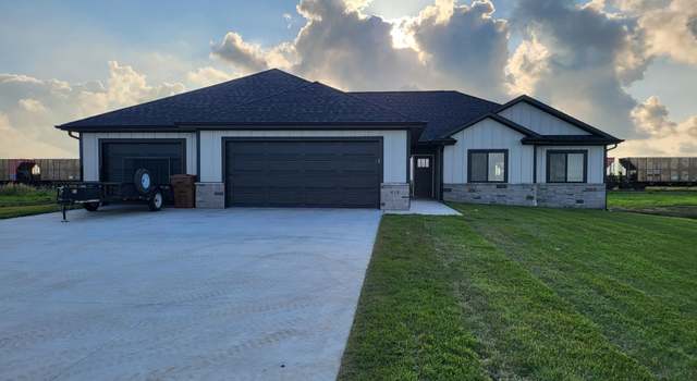 Photo of 619 Railroad St, Hallam, NE 68368