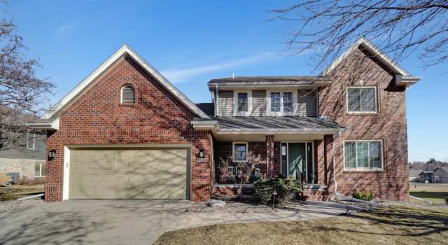 Photo of 3414 Crown Pointe Rd, Lincoln, NE 68506