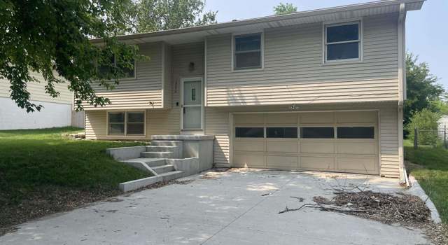 Photo of 10436 M St, Omaha, NE 68127