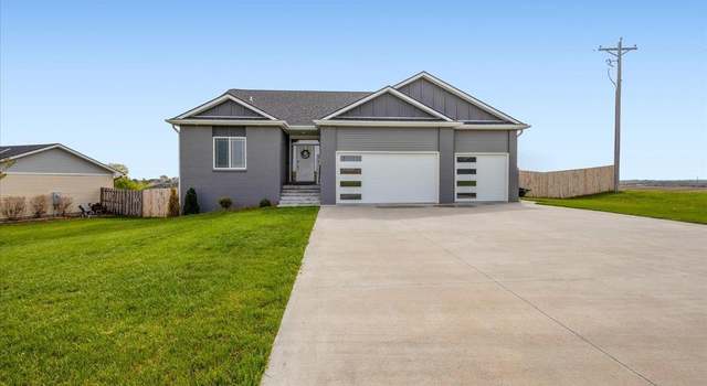 Photo of 708 Sunset Blvd, Palmyra, NE 68418