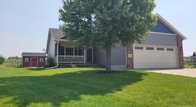 Photo of 558 Chestnut Cir, Seward, NE 68434