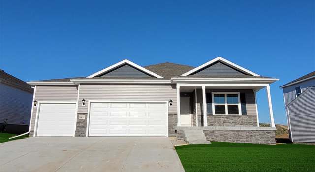 Photo of 18437 Rose Lane Rd, Gretna, NE 68136