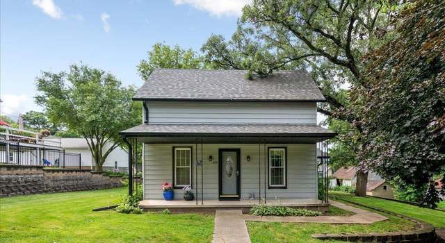 Photo of 609 Linden St, Oakland, IA 51560