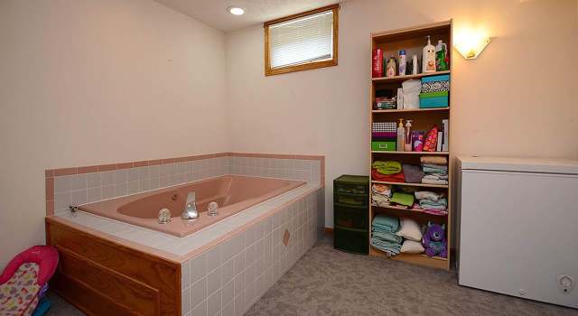 Photo of 9010 Granville Pkwy, La Vista, NE 68128