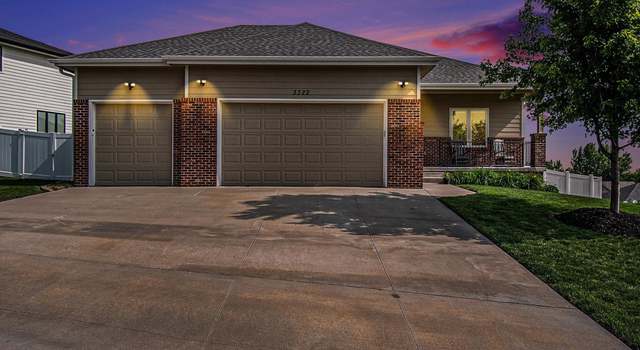 Photo of 3322 Fairway Dr, Plattsmouth, NE 68048
